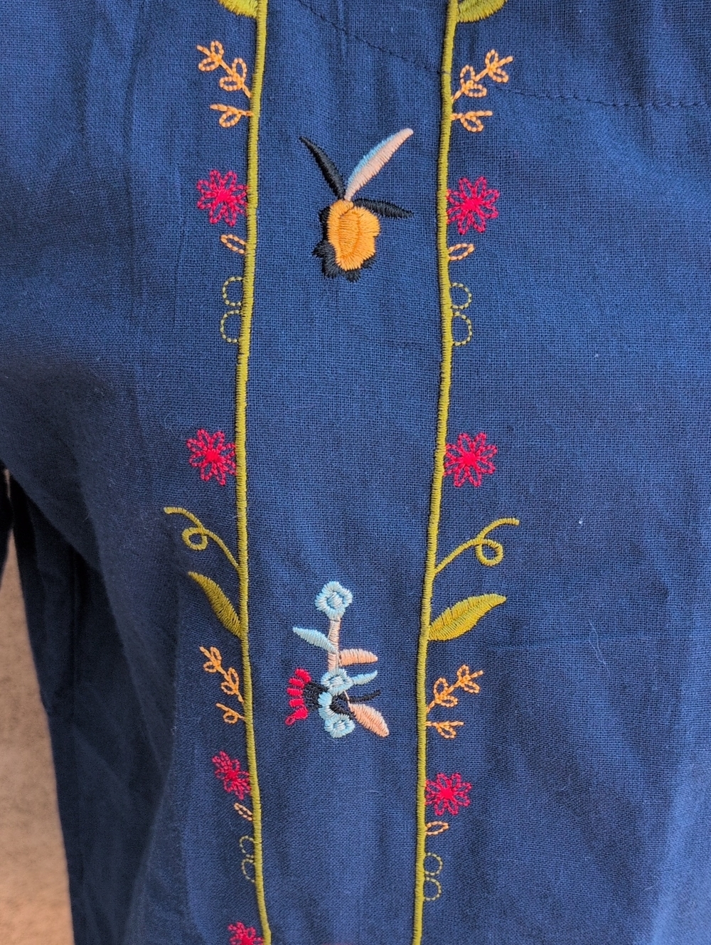 Mod Lily Tropical Floral Embroidery Dark Chambray 100% Cotton Blouse Feminine - Picture 2 of 10
